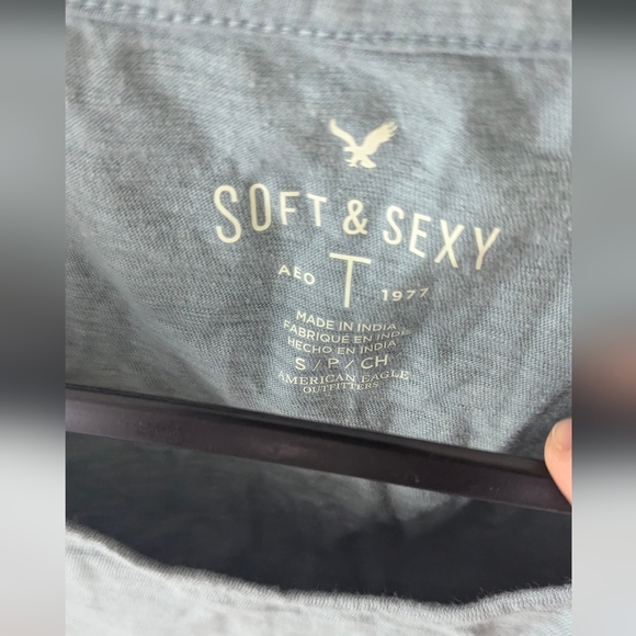 AE off shoulder top - Picture 3 of 3